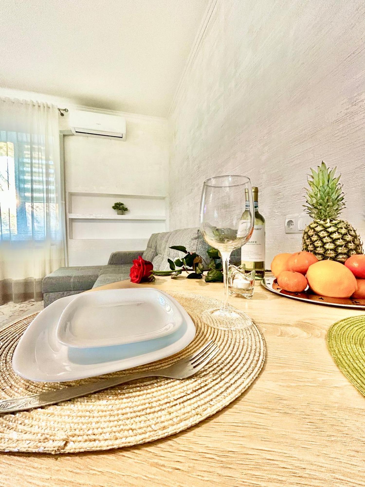 Seafront Apartment *